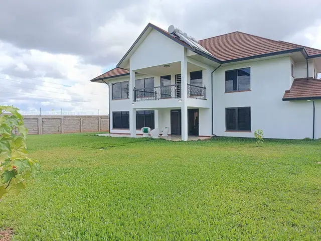 5 Bedroom Townhouse for Sale in Runda off Kiambu road at Ksh 85,000,000 — photo 1