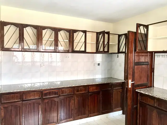 4 Bedroom Apartment For Rent In Kileleshwa Ksh 110,000 — photo 4