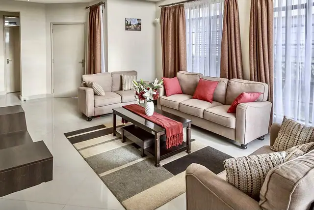 Rent to own 4 bedroom townhouse with Dsq in Kitengela — photo 2