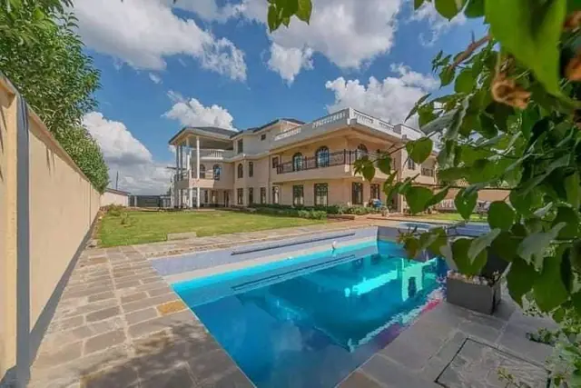 Townhouse For Sale In Karen, Nairobi — photo 1