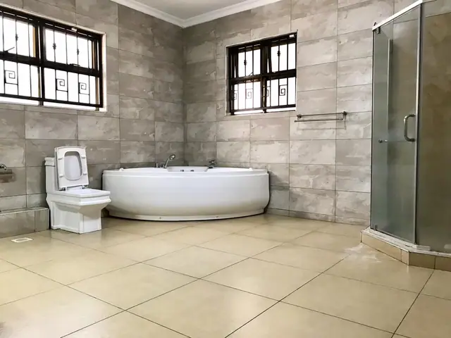 5 Bedroom Townhouse For Rent in Karen, Nairobi — photo 15