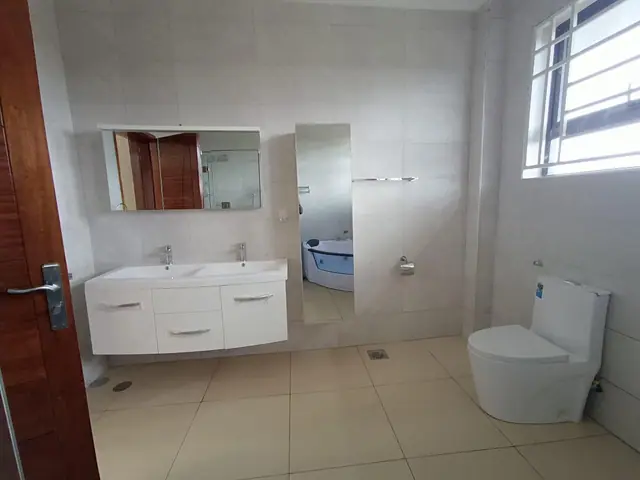 5 Bedroom Townhouse for Sale in Runda off Kiambu road at Ksh 85,000,000 — photo 14