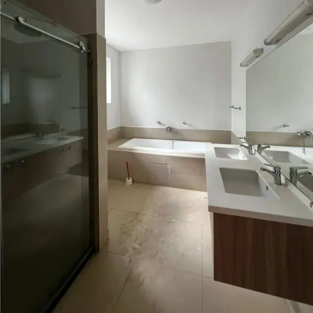 5 Bedroom Townhouse For Rent In Lavington, Chalbi Drive — photo 17