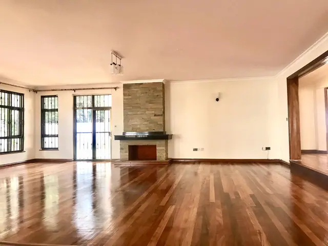 5 Bedroom Townhouse For Rent in Karen, Nairobi — photo 4