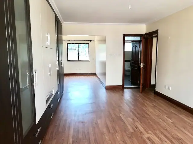 5 Bedroom Villa For Sale In Westlands, Brookside — photo 6