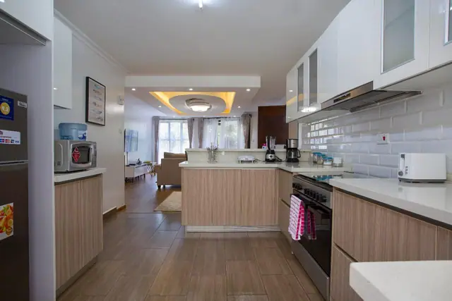 Furnished 3 bedroom apartments for rent in Riverside, Nairobi — photo 4
