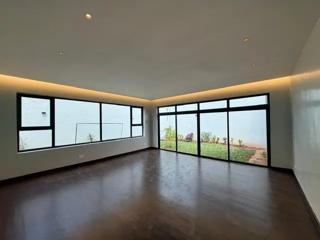 5 Bedroom Townhouse For Rent In Lavington, Manyani East Road — photo 19