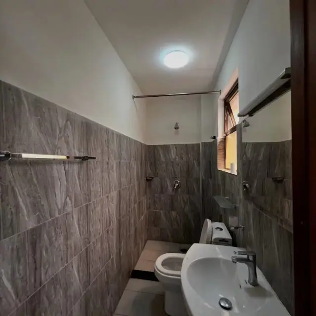 4 Bedroom Villa For Rent In Lavington — photo 8